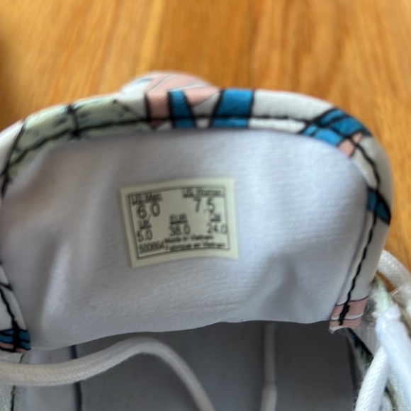 NWT Vans ISO 1.5 - Picture 5 of 5